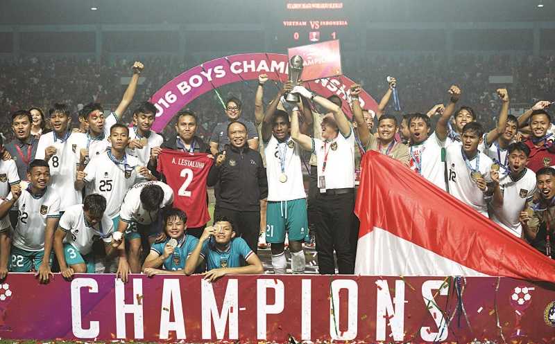 TIMNAS INDONESIA JUARA PIALA AFF U-16