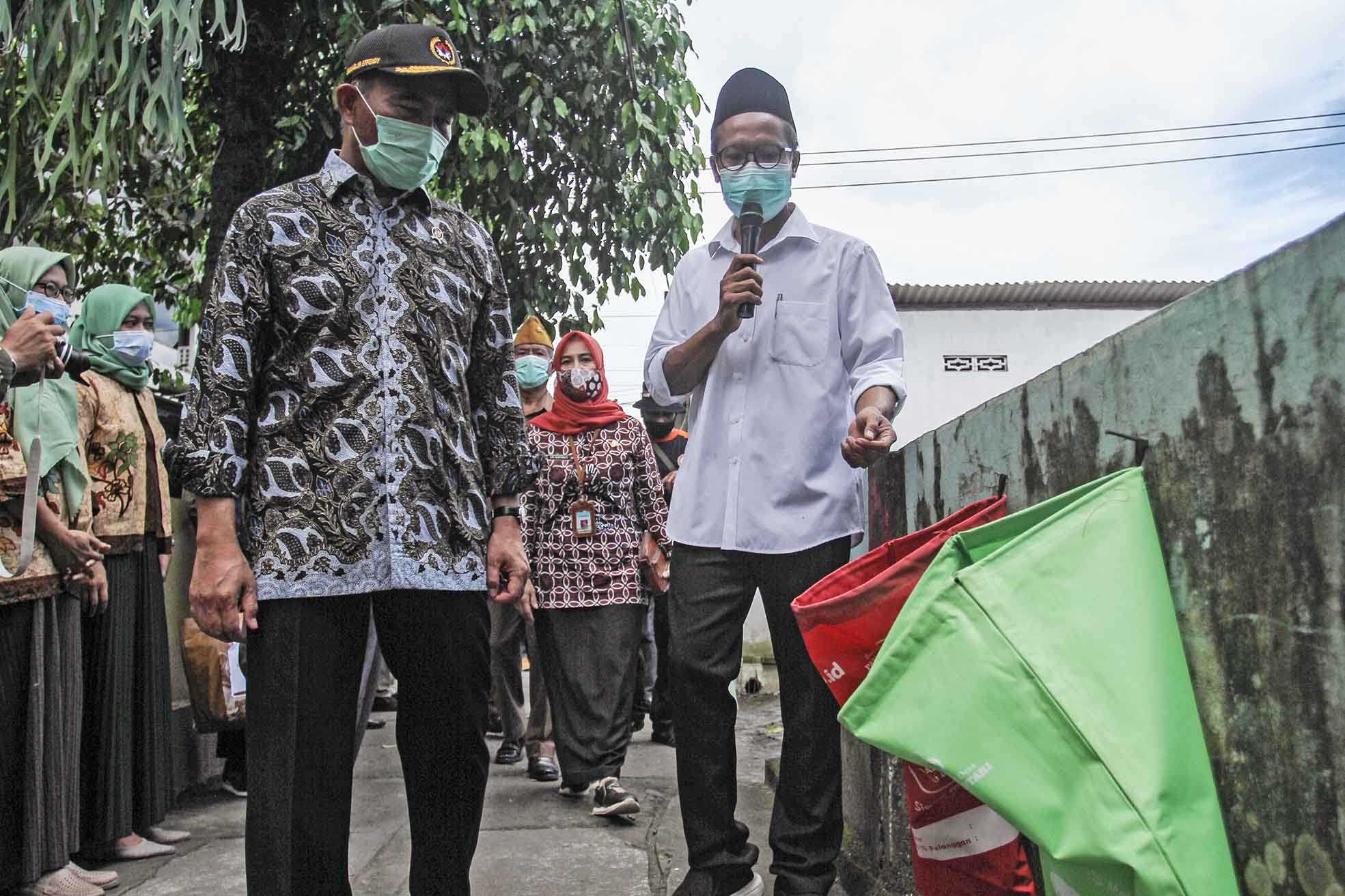 Tinjau Penerapan PPKM Mikro