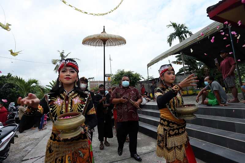 Tradisi "Jamasan"