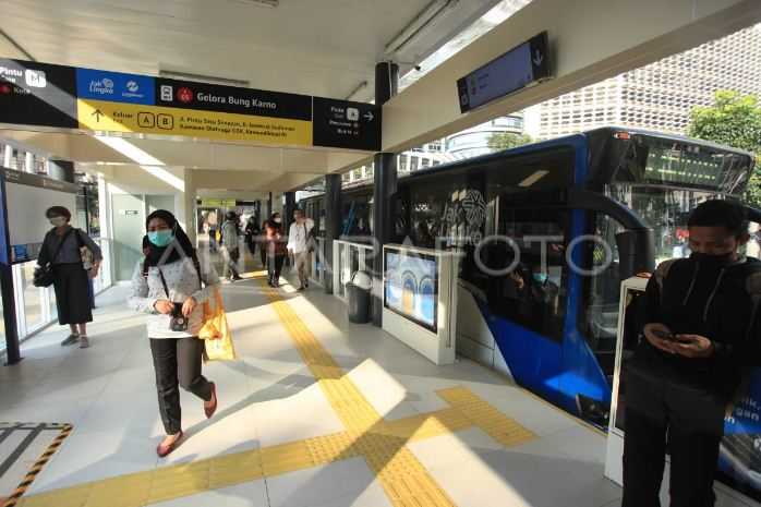 TransJakarta Ubah Nama Halte GBK Jadi Senayan Bank DKI