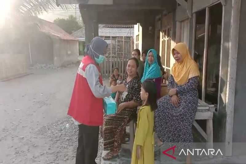 Udara Bercampur Abu Letusan Gunung Anak Krakatau, Aktivitas Warga Sebesi Terganggu