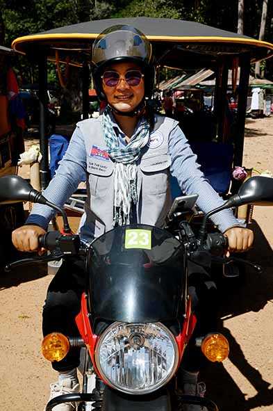 Upaya Pengemudi Tuk-tuk Perempuan di Kamboja Melawan Prasangka Gender