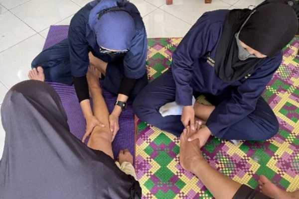 UPNVJ Berikan Layanan Gratis Fisioterapi
