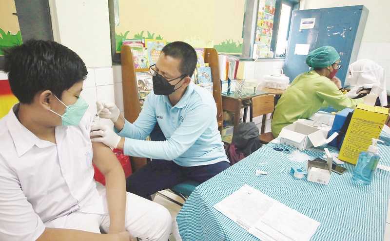 VAKSIN COVID-19 MURID SEKOLAH DASAR