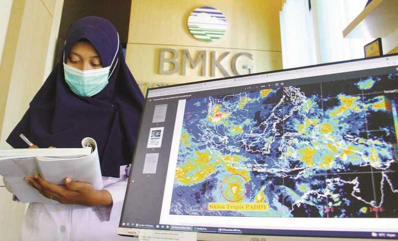 WASPADAI PERGERAKAN SIKLON TROPIS PADDY