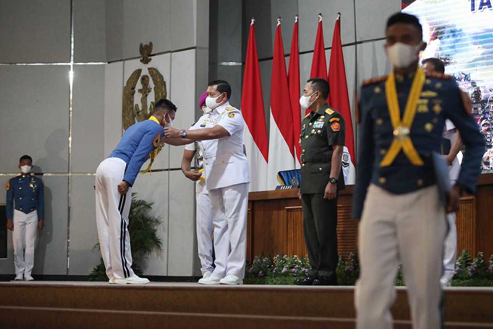 Wisuda Taruna Akademi AL