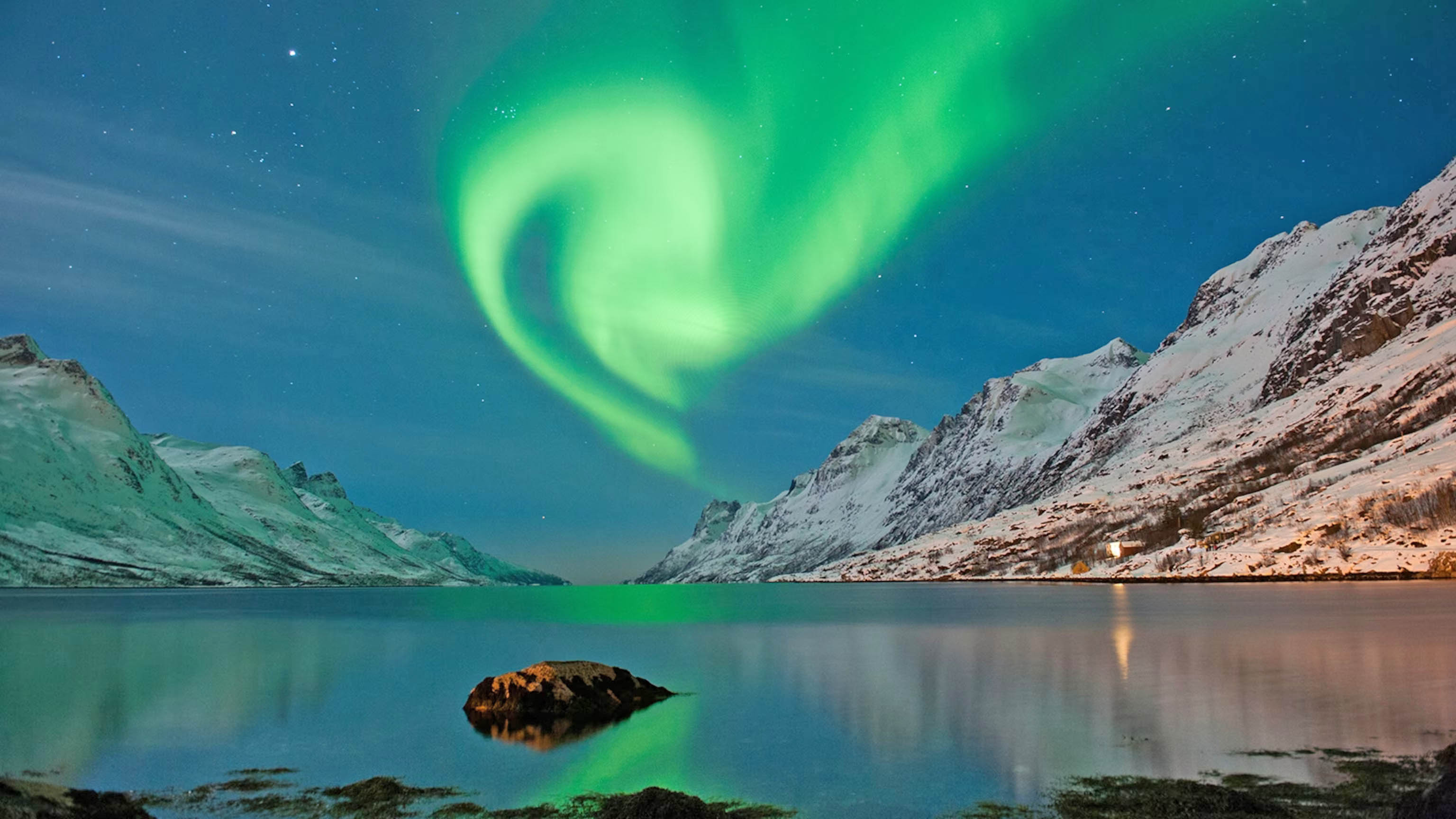 20250811213335_norway-northern-lights.jpeg