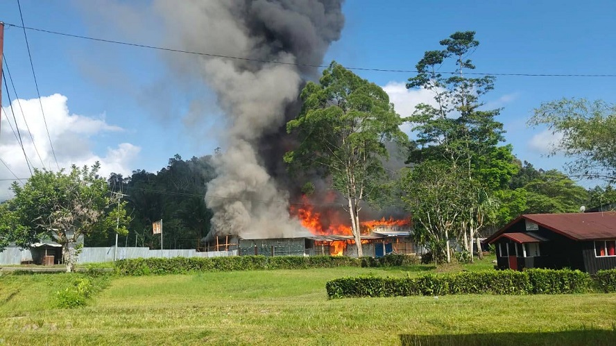 20250918174404_Kerusuhan-yang-terjadi-pada-16-September-2025-di-Kampung-Elelim_2.jpg