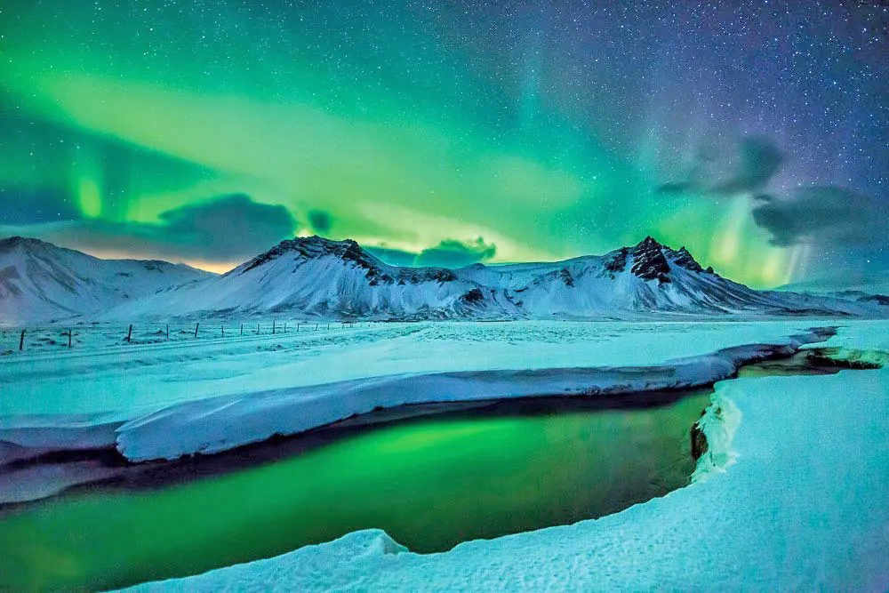 20250924155456_iceland08-britannica.jpg