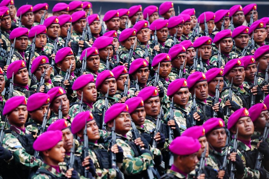 20251003223010_Panglima-TNI-Tinjau-Geladi-Bersih_4_inisaja.jpg