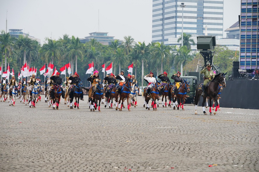 20251003223010_Panglima-TNI-Tinjau-Geladi-Bersih_6_inisaja.jpg
