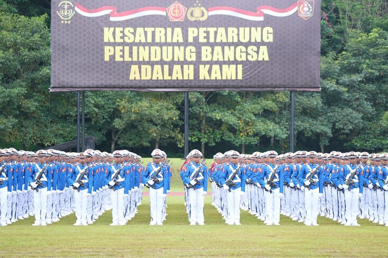 20251128211839_Panglima-TNI-dan-Kapolri-Lantik-1.621-Prabhatar-di-Akmil-Magelang.jpg