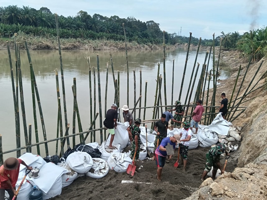 20251214224046_Tanggul-Langkat_1.jpg
