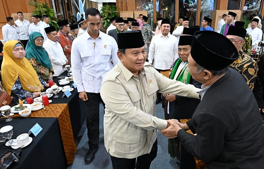20260307194349_Silaturahmi-Presiden-Prabowo-dengan-Kiai-dan-Tokoh-Organisasi--Islam_4.jpg