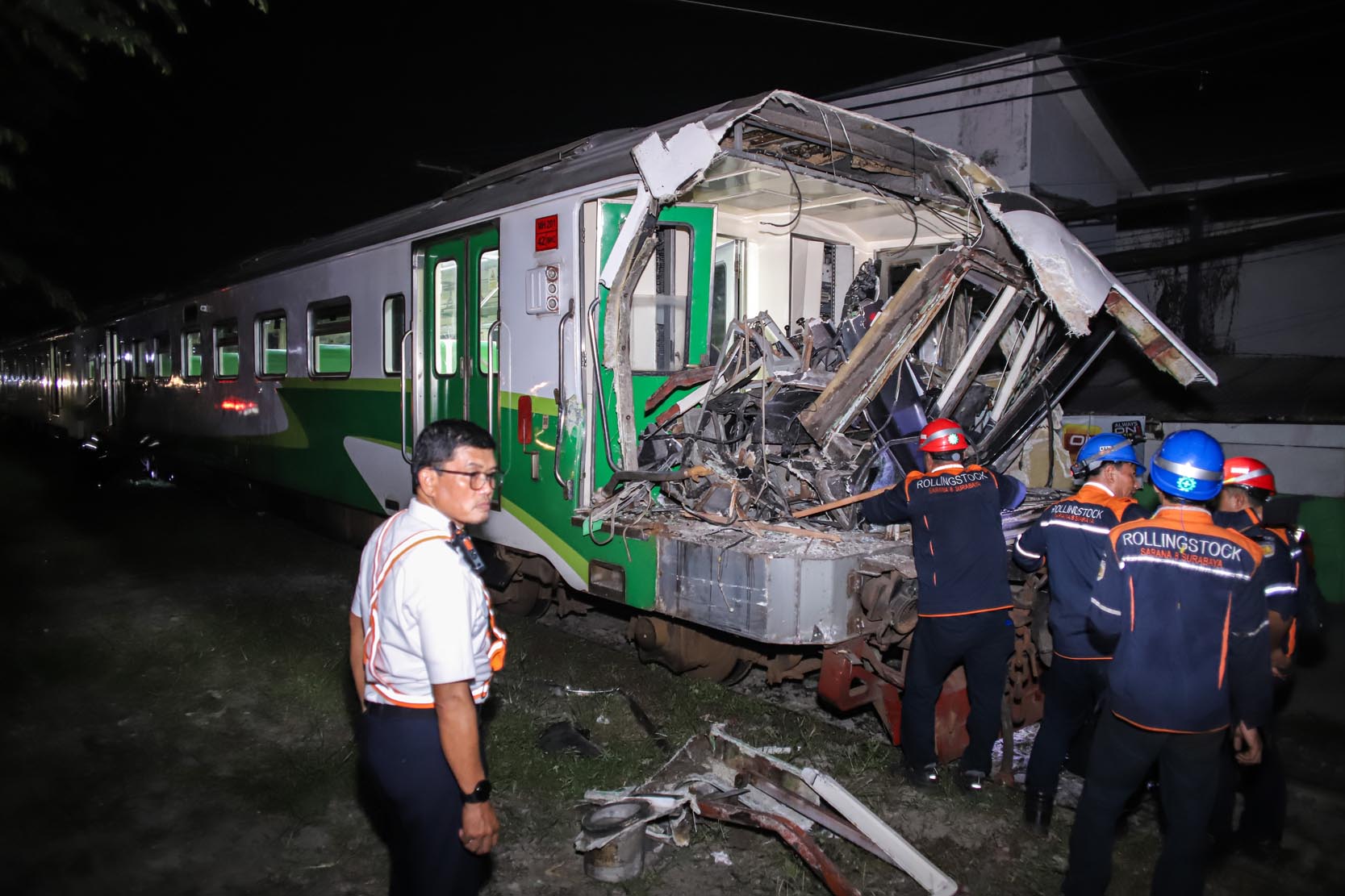 Kecelakaan KA Jenggala dengan Truk 