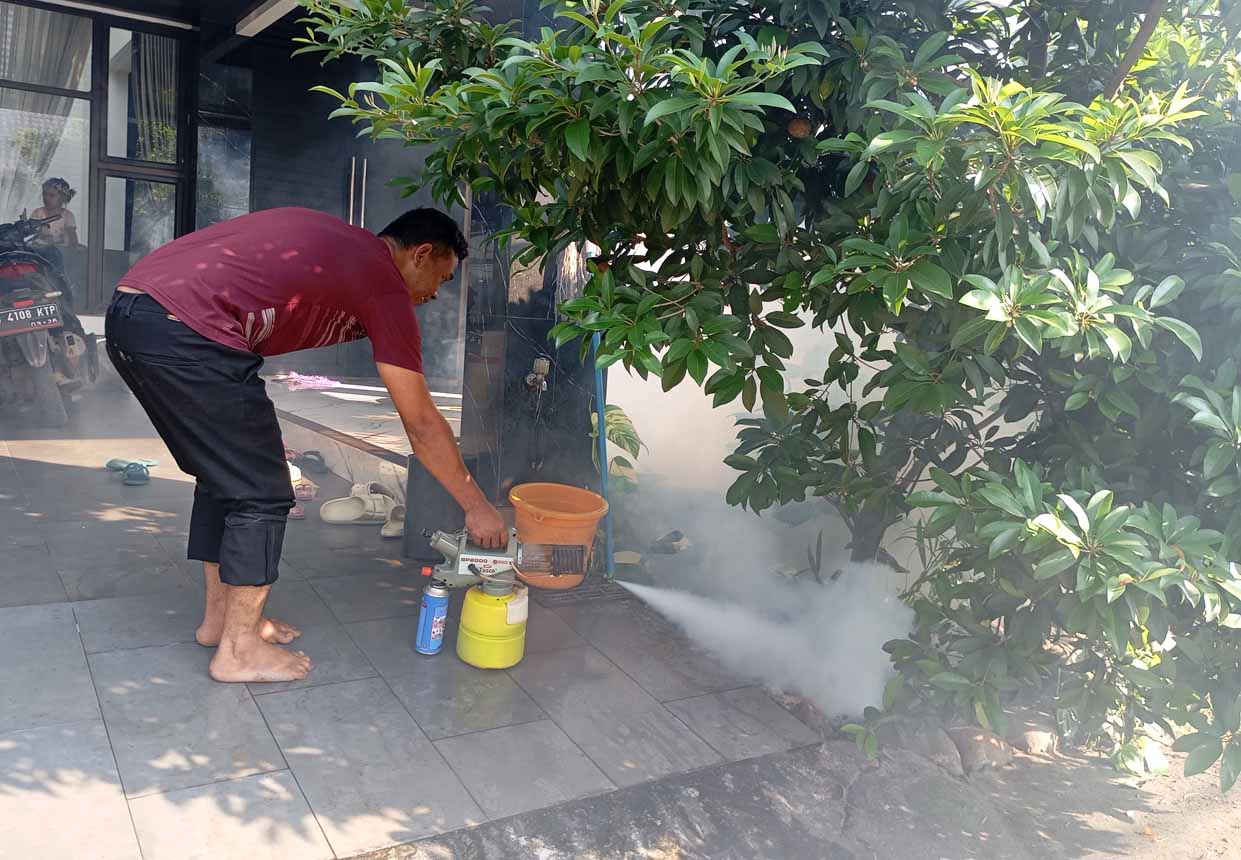 Penyemprotan Cegah DBD