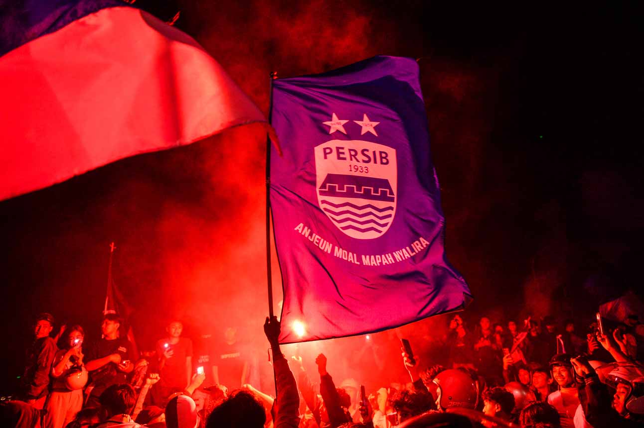 Bobotoh Rayakan Kemenangan Persib Bandung