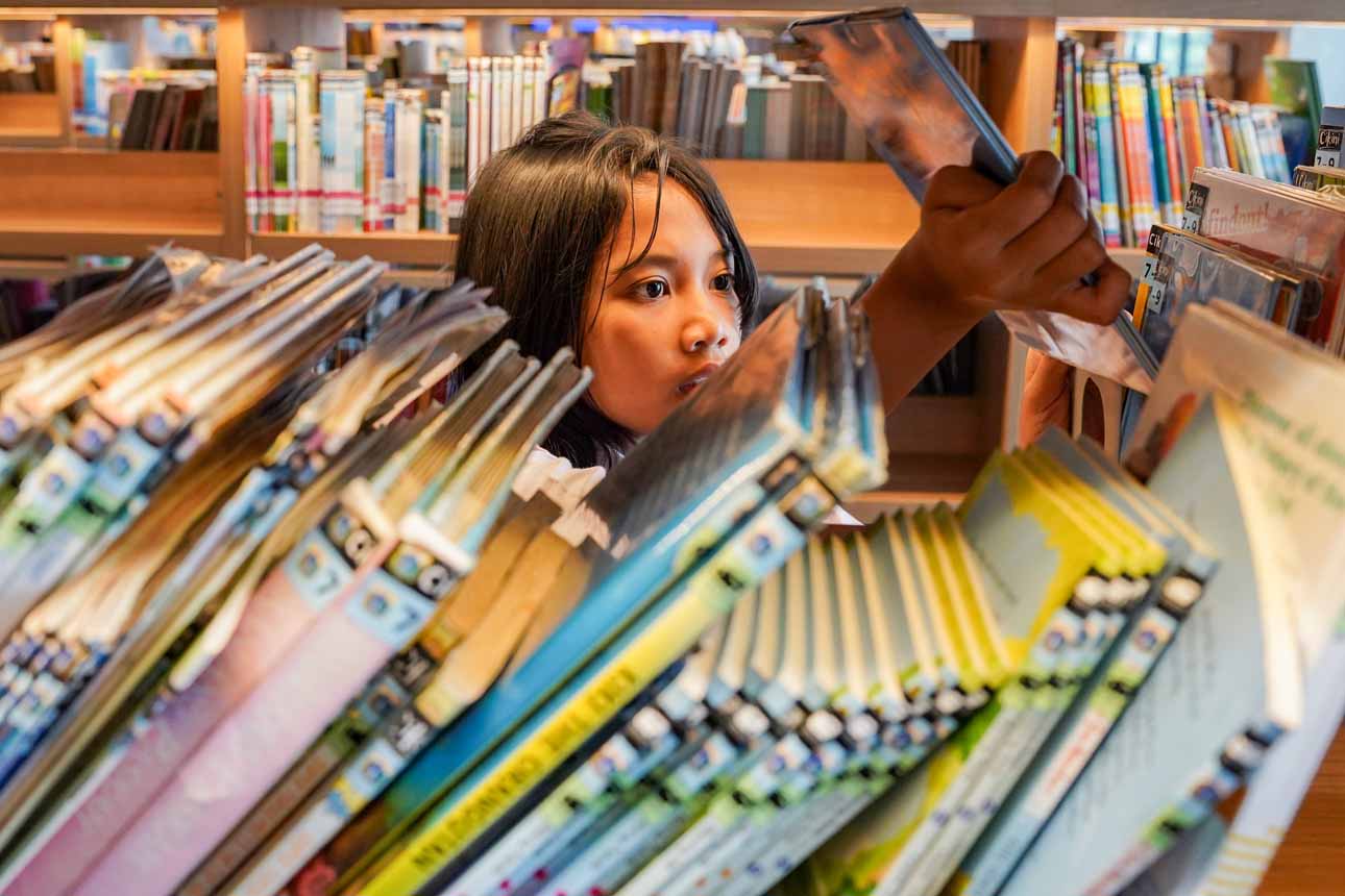 Kunjungan ke Perpustakaan Jakarta Naik