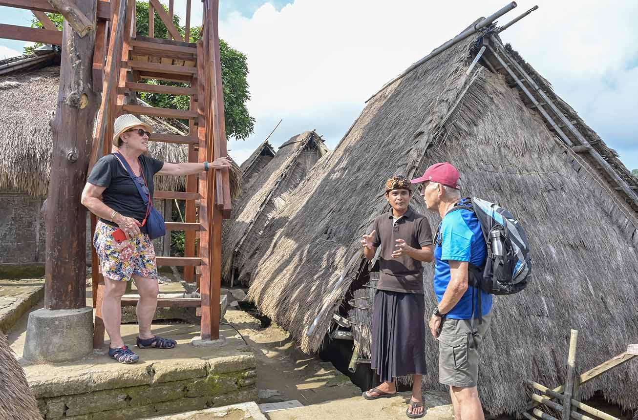 Wisata Adat Sade Lombok