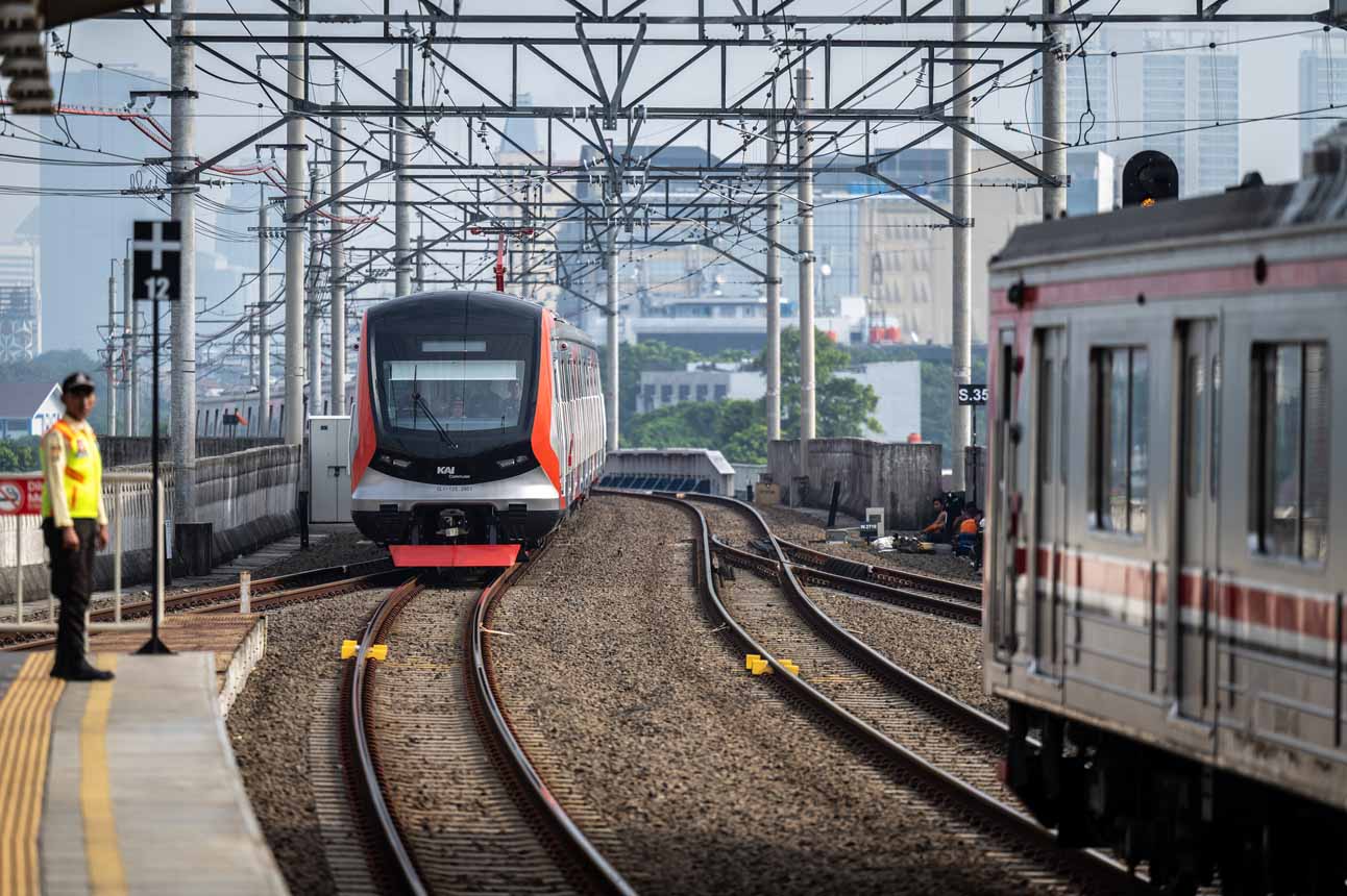 Wajah Baru KRL Jabodetabek Mulai Beroperasi