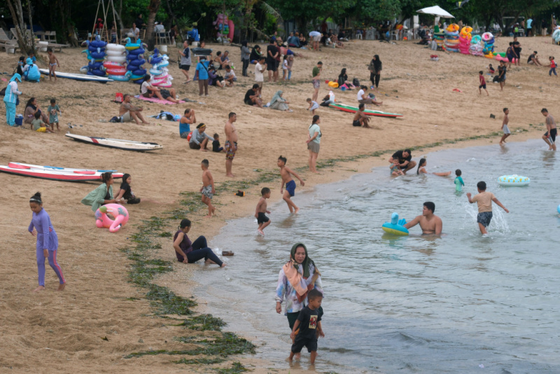 Liburan Idul Adha di Pantai Mertasari Sanur