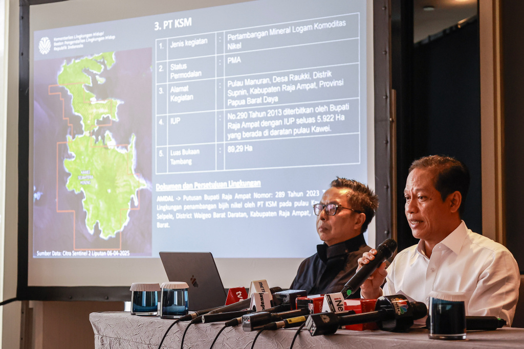 Paparan Menteri LHK terkait penanganan pertambangan di Raja Ampat