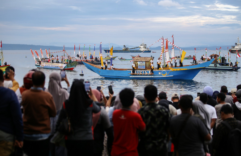 Pembukaan Festival Kora-kora di Ternate