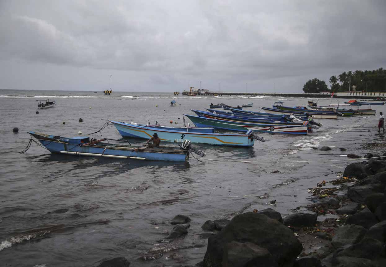 Nelayan Ternate Tak Melaut Akibat Cuaca Buruk