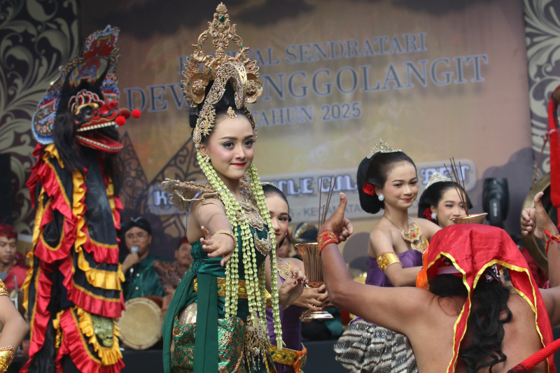 Festival Sendratari Dewi Songgolangit