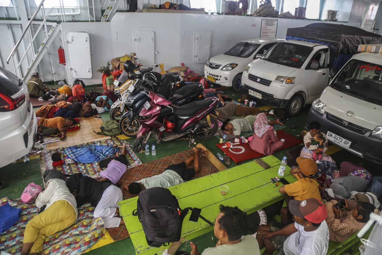 Warga Pulau Gebe Andalkan Kapal Feri Sekali Seminggu