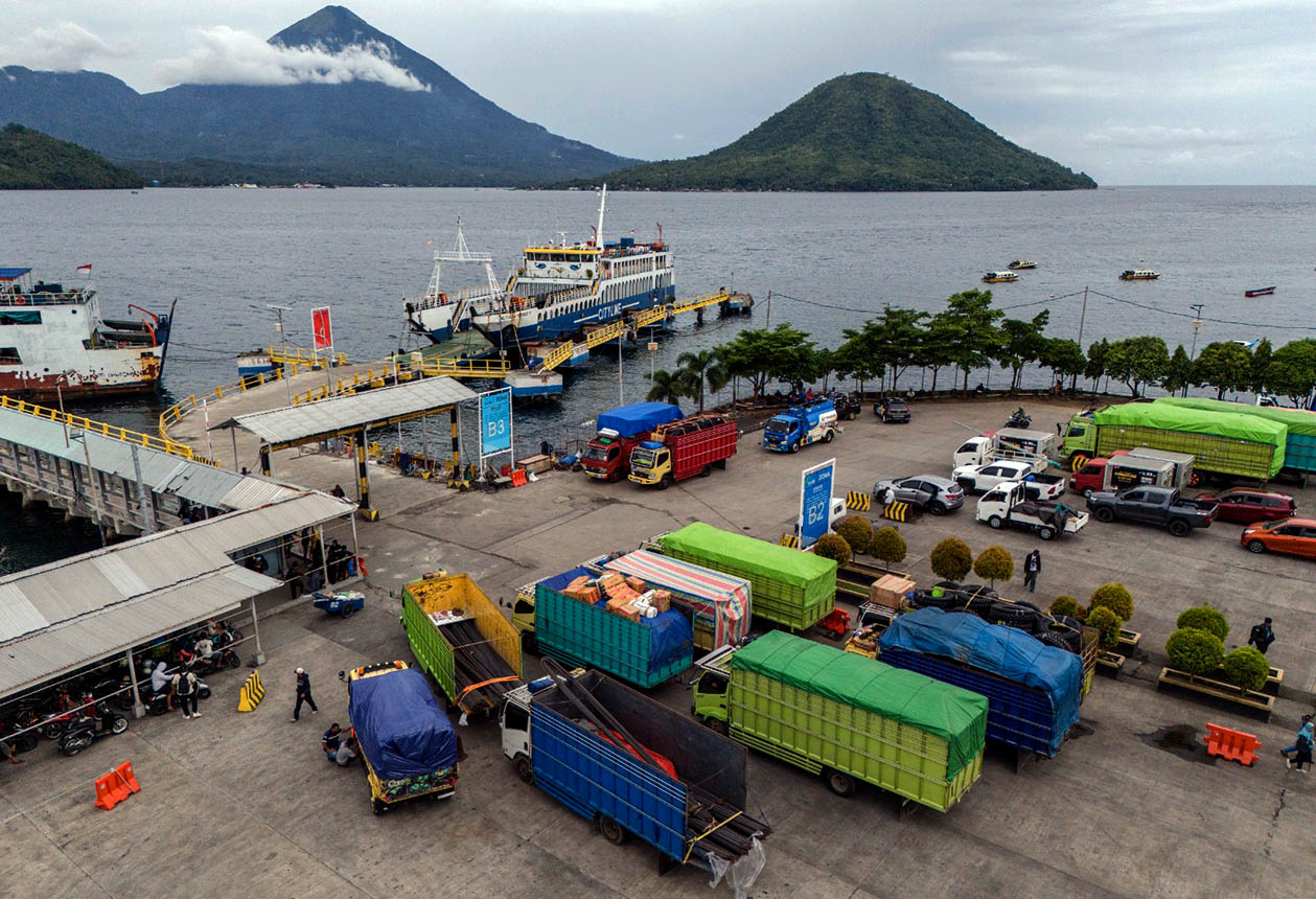 Perkuat Efisiensi Distribusi Logistik Antarwilayah