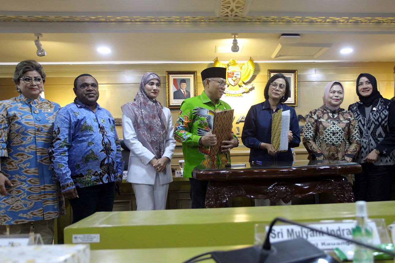 Komite IV DPD Rapat Dengan Menkeu Bahas Kerangka Ekonomi Makro (KEM) dan Pokok-Pokok Kebijakan Fiskal Tahun 2026