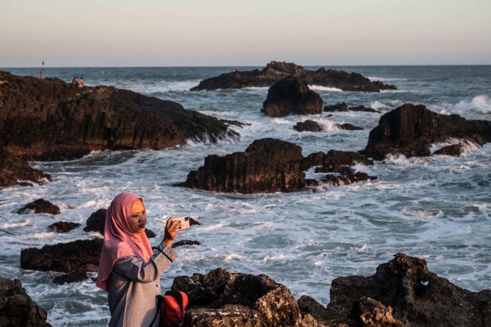 Kawasan geosite Pantai Menganti Kebumen