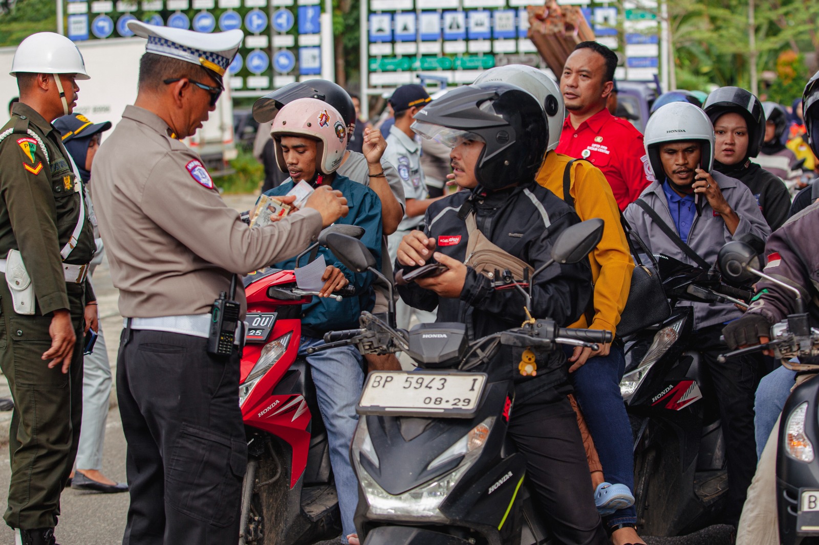 Razia pajak kendaraan bermotor di Batam