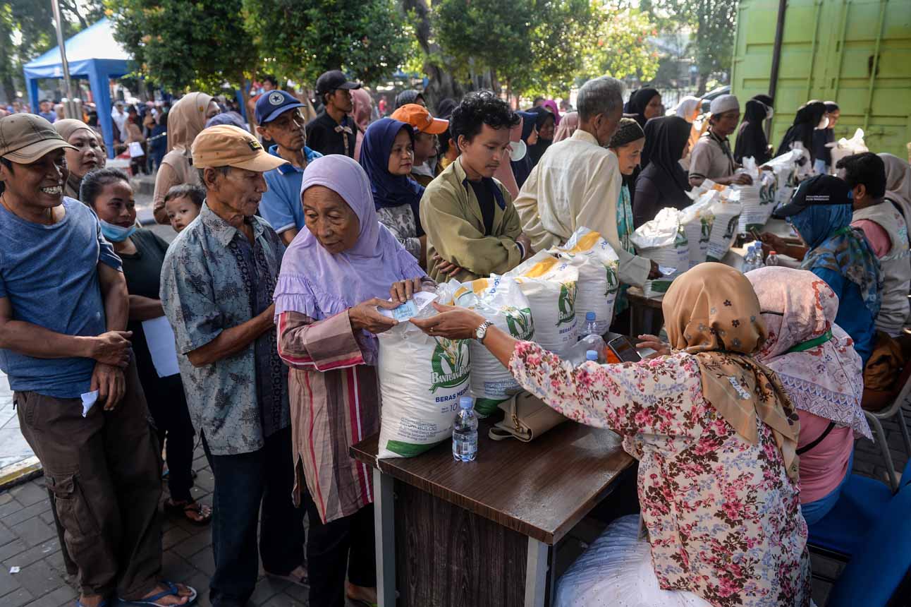 Bulog Salurkan 365 Juta Kg Bantuan Pangan