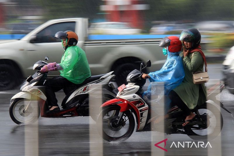 BMKG prakirakan potensi cuaca berawan dan hujan di sejumlah wilayah