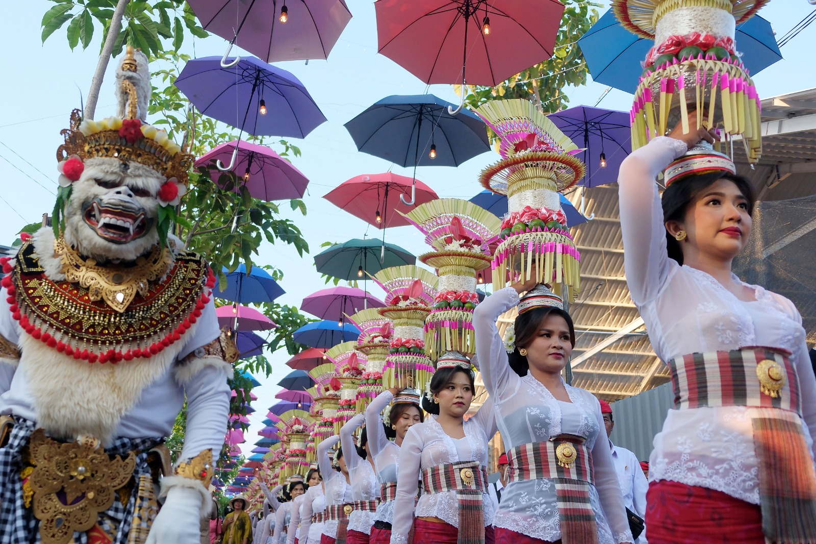 Pembukaan Tanah Lot Art and Food Festival 2025