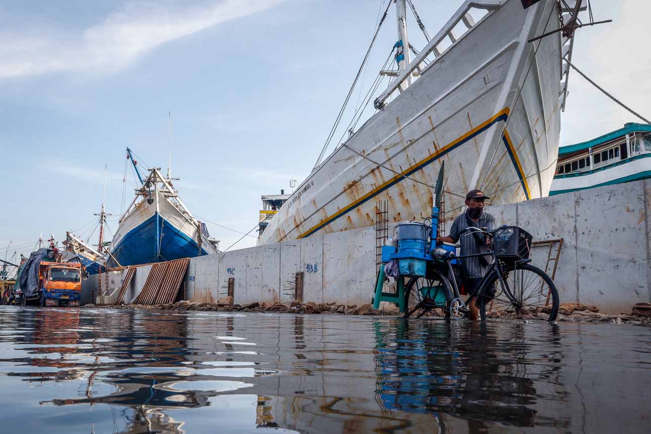 Pelabuhan Sunda Kelapa Terendam Banjir Rob