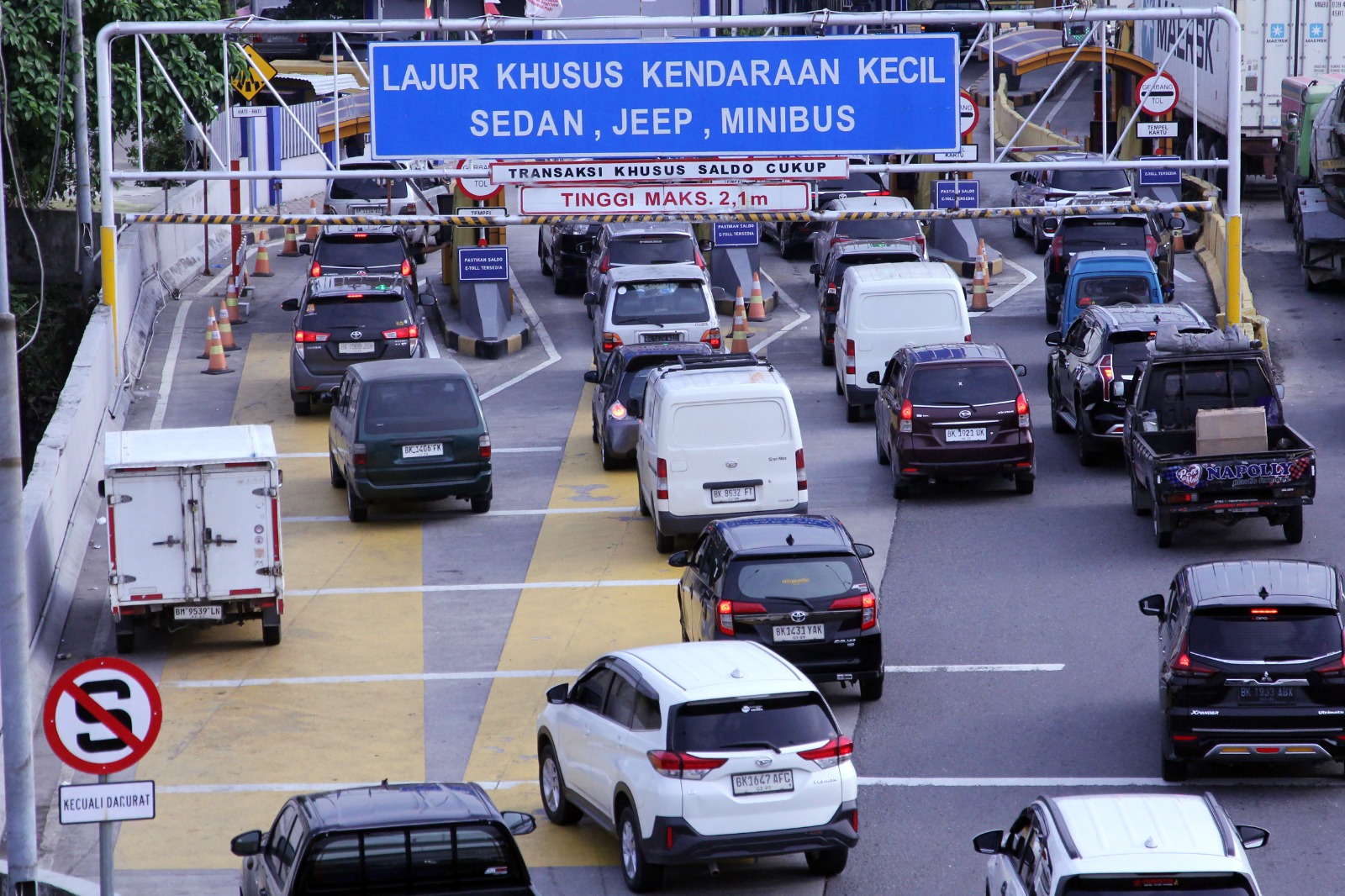 Volume kendaraan masuk Medan saat libur Maulid Nabi