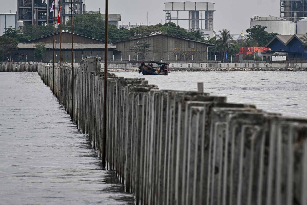 Proyek Tanggul Laut di Wilayah Cilincing