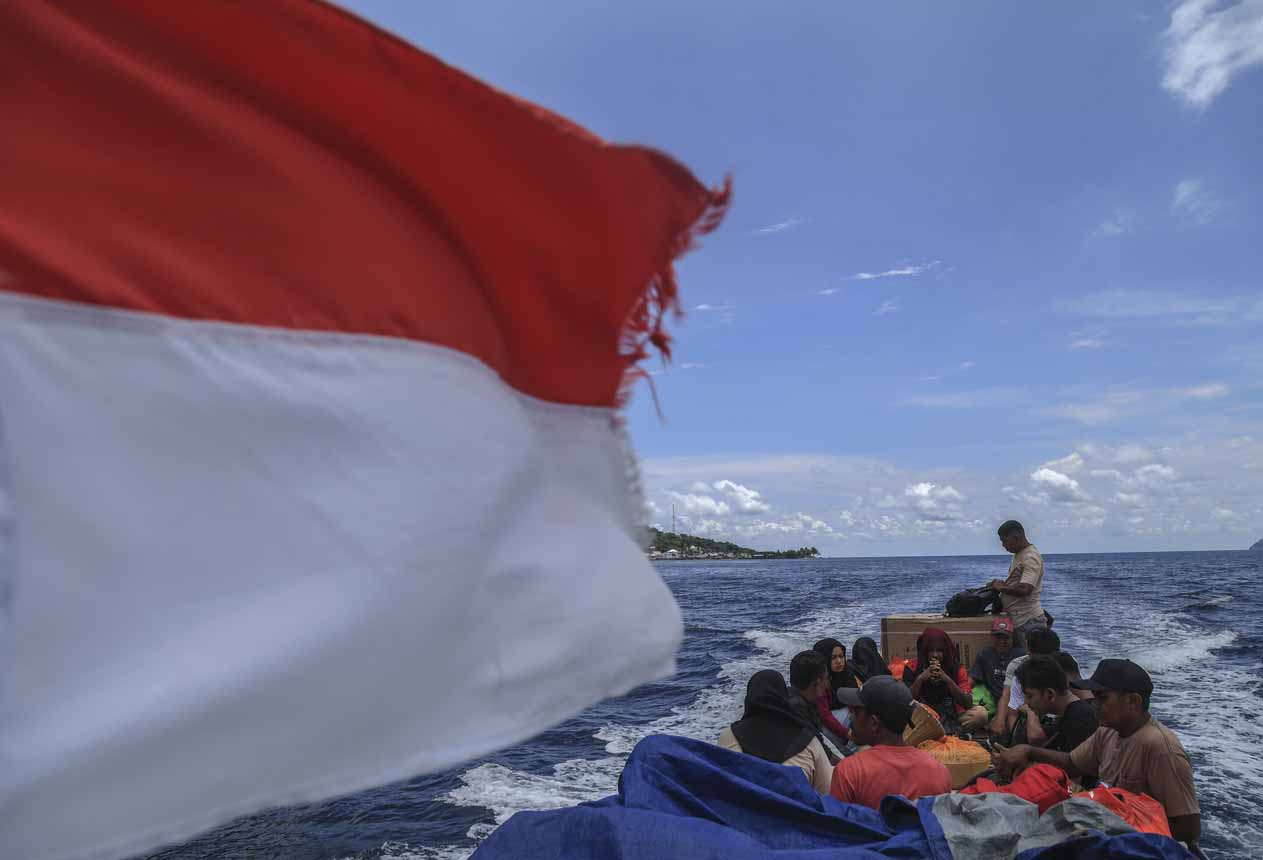 Warga Pulau Terluar Moti dan Makian di Maluku Utara Hanya Andalkan Satu Transportasi Penyeberangan