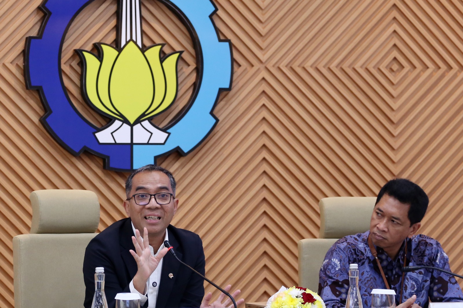 Mendikti Saintek hadiri Forum Wakil Rektor Indonesia