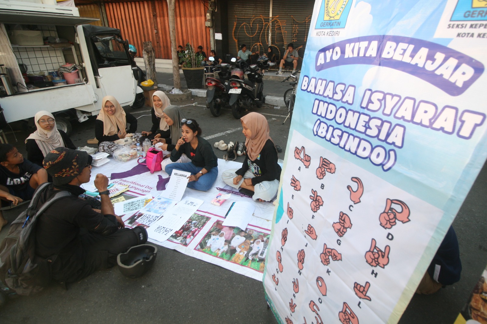 Pengenalan penggunaan bahasa isyarat