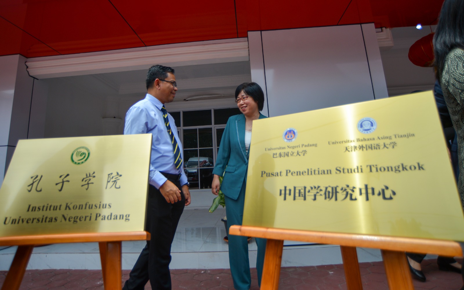 Peresmian pusat studi Tiongkok di Padang