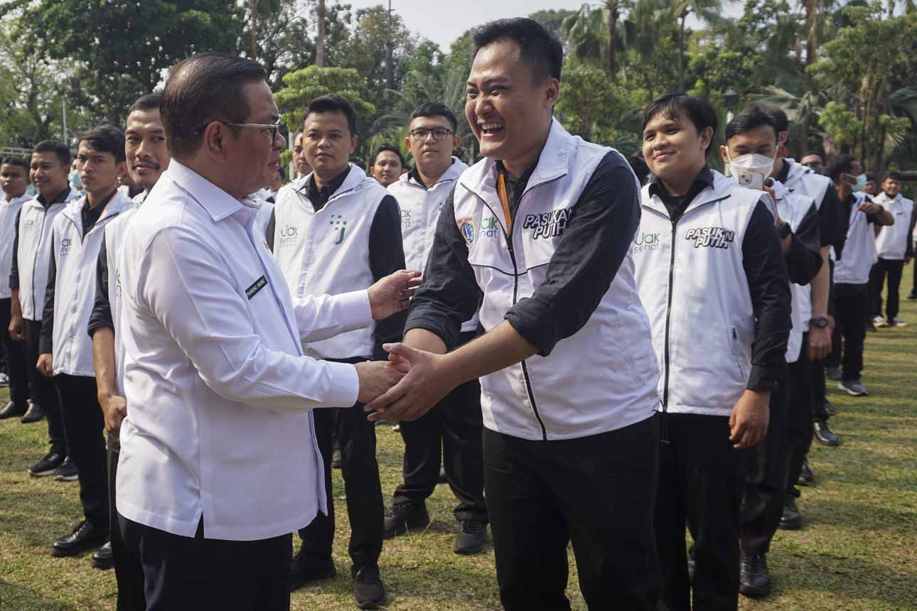 Gubernur DKI Pimpin Pelepasan Pasukan Putih di Jakarta