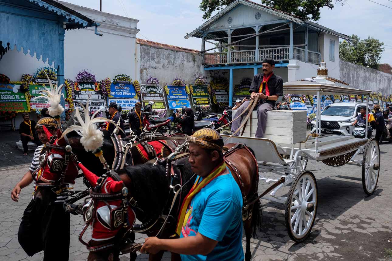 Rangkaian Persiapan Pemakaman Raja Solo