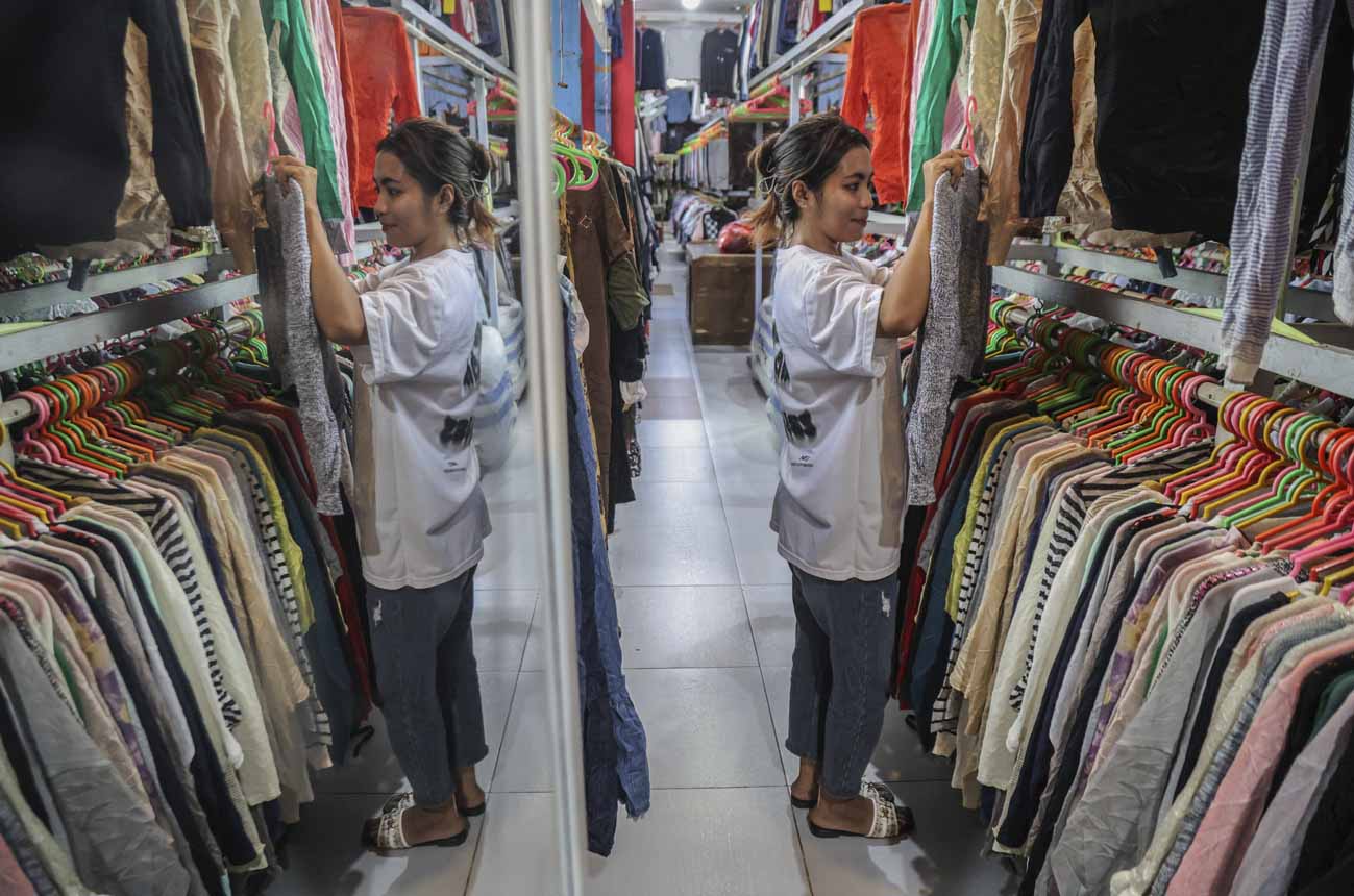 Pedagang Thrifting Minta Kejelasan soal Larangan Impor Pakaian Bekas