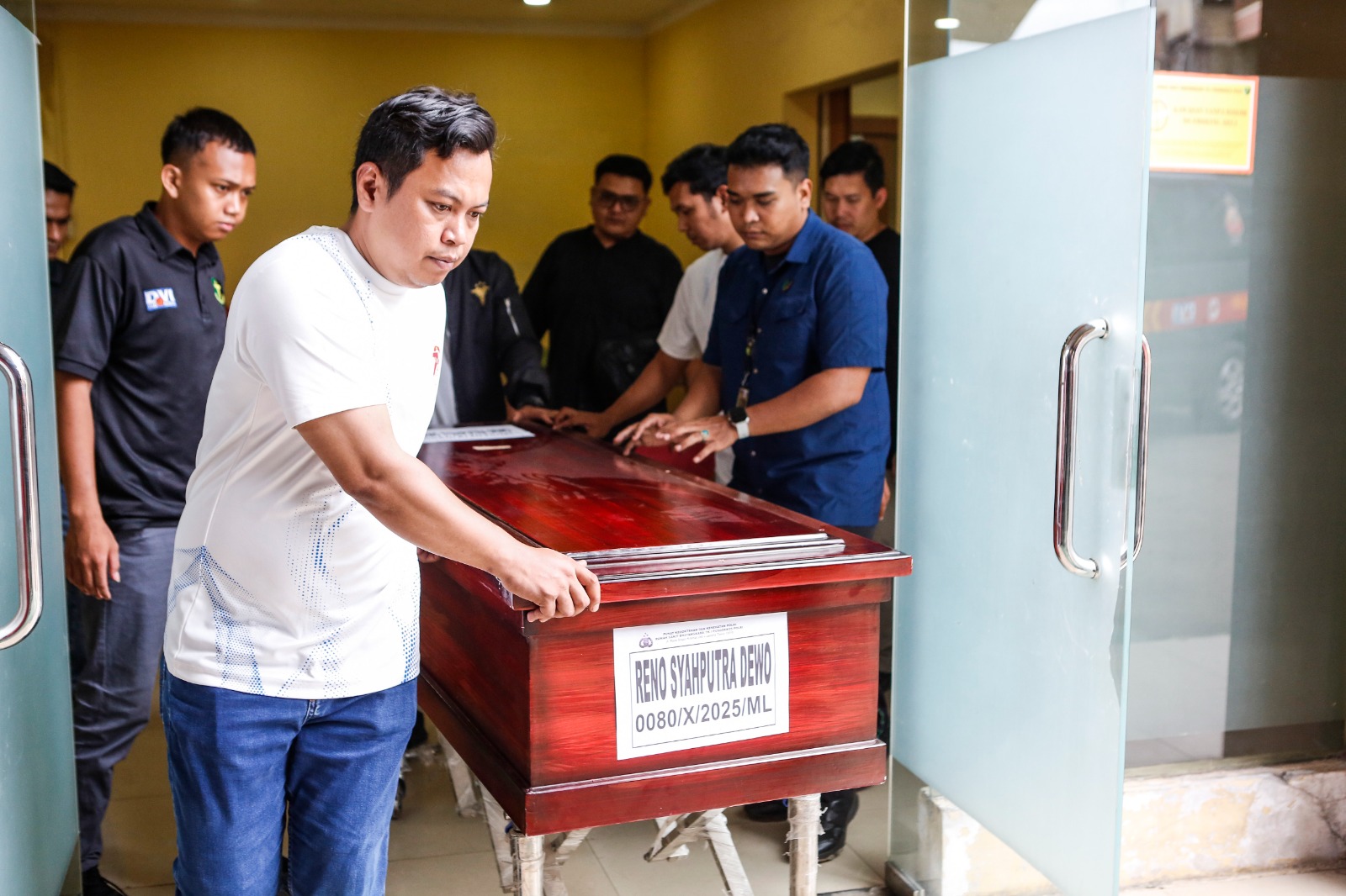 Pemulangan jenazah Reno Syahputra Dewo