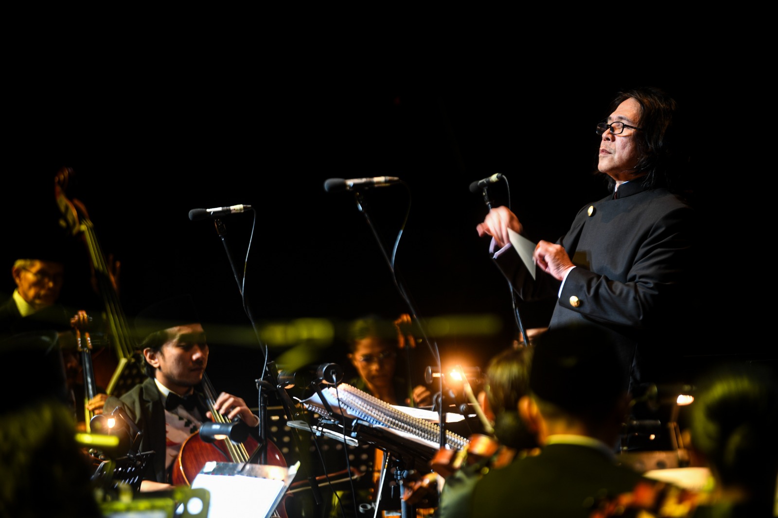 Pertunjukan orkestra Jakarta Philharmonic Orchestra
