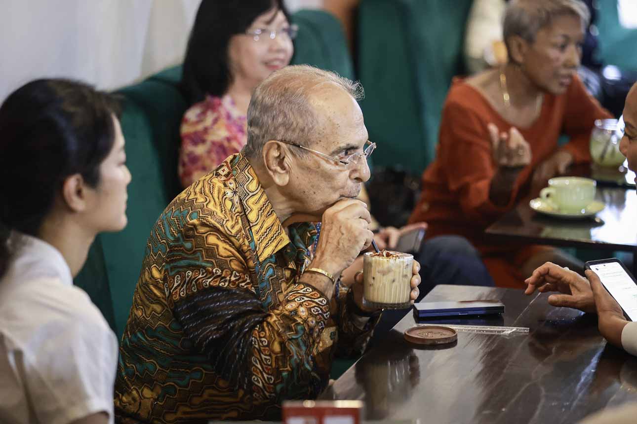 Presiden Timor Leste Berkunjung ke Kafe di Jakarta